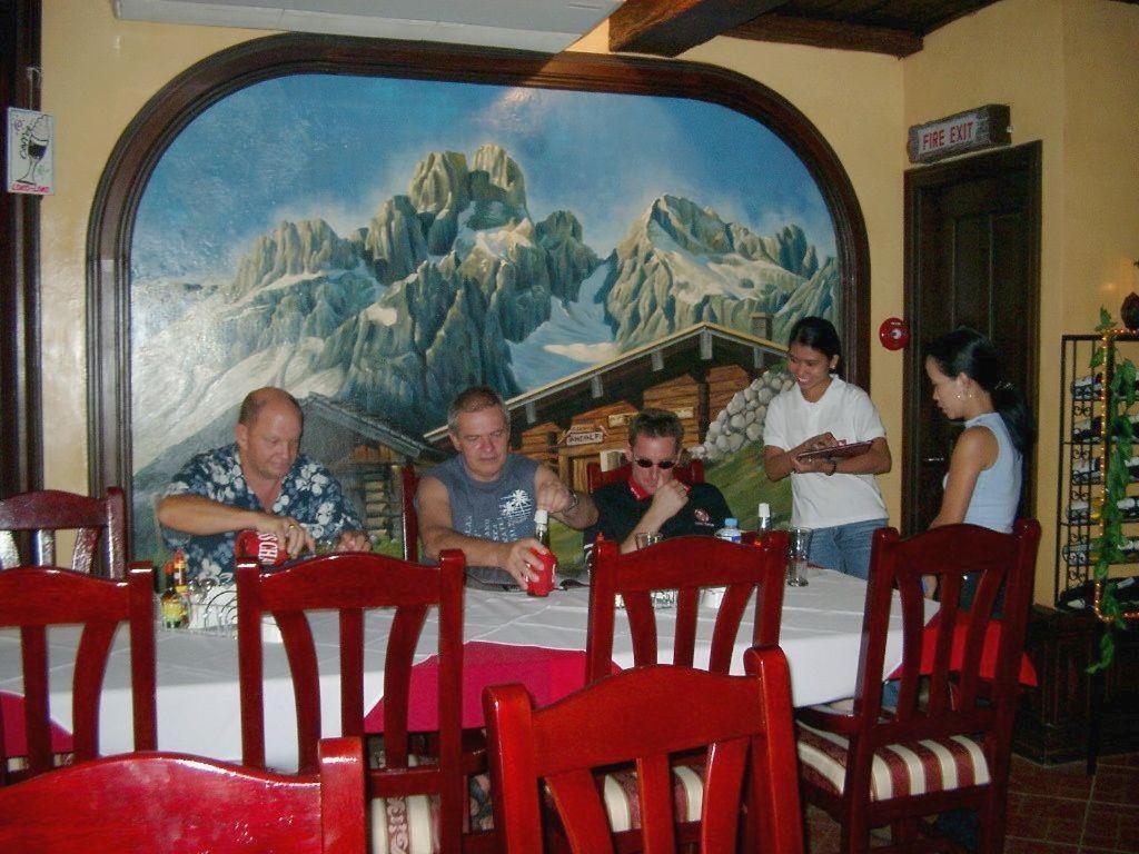Swiss Chalet Анхелес Екстер'єр фото